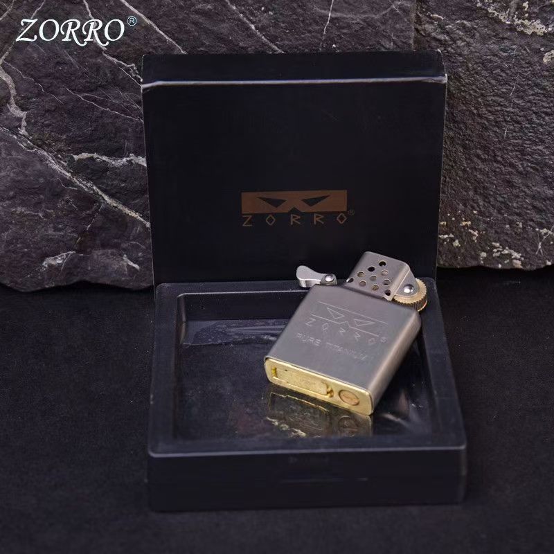 ZORRO Titanium Liner, moviment - Lighter Insert Zippo recensione e prezzo